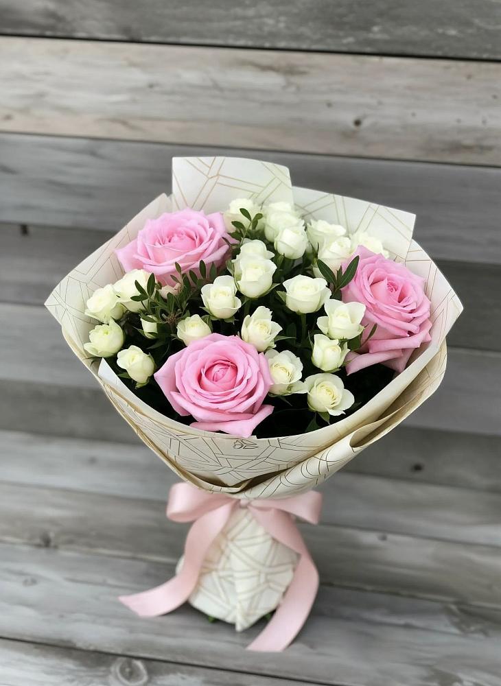Букет цветов из: Розы в Огаревка