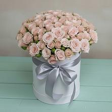 Цветочная композиция из Розы в шляпной коробке в Огаревка