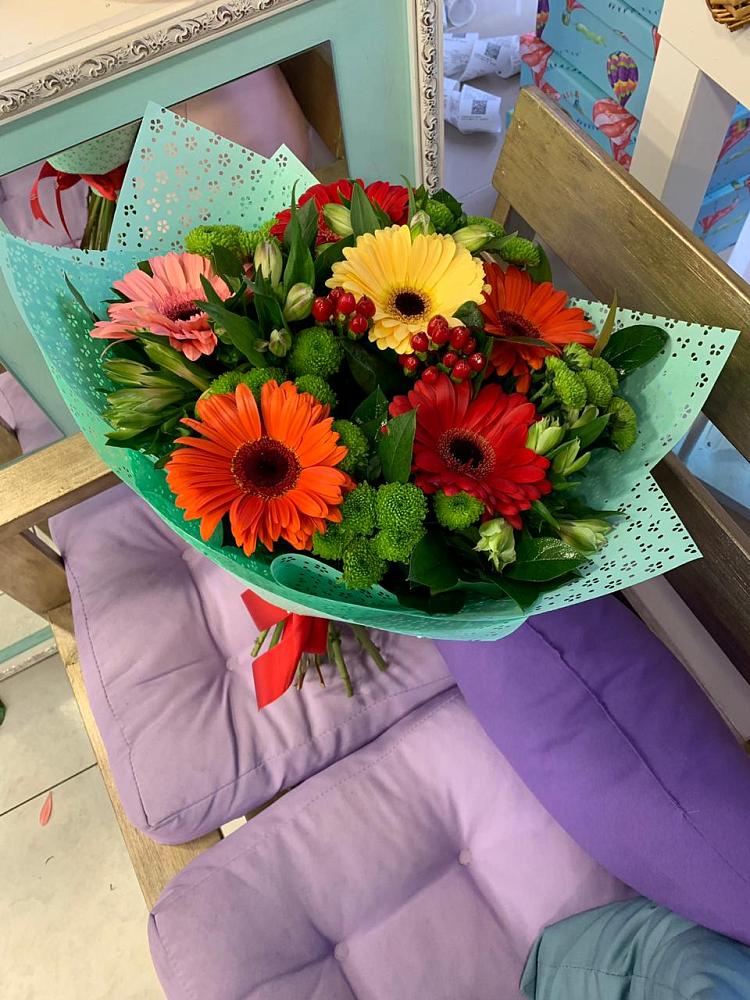 Букет цветов из: Герберы, Хризантемы и Альстромерии в Огаревка