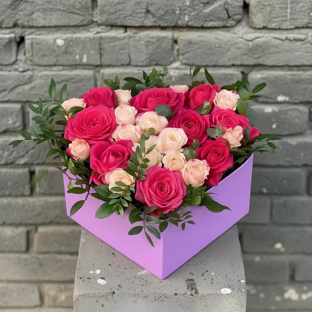 Цветочная композиция из Розы в коробке в Огаревка