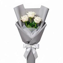 Букет 3 белые розы в Огаревка