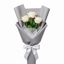 Букет 3 белые розы в Огаревка