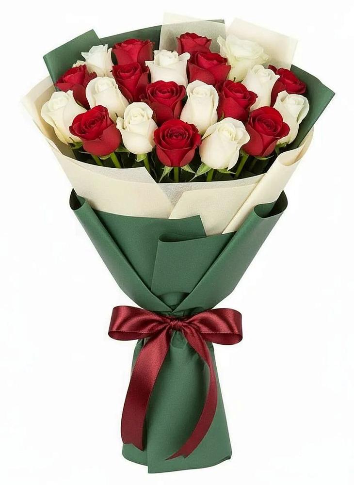 Букет Микс из красных и белых роз в Огаревка