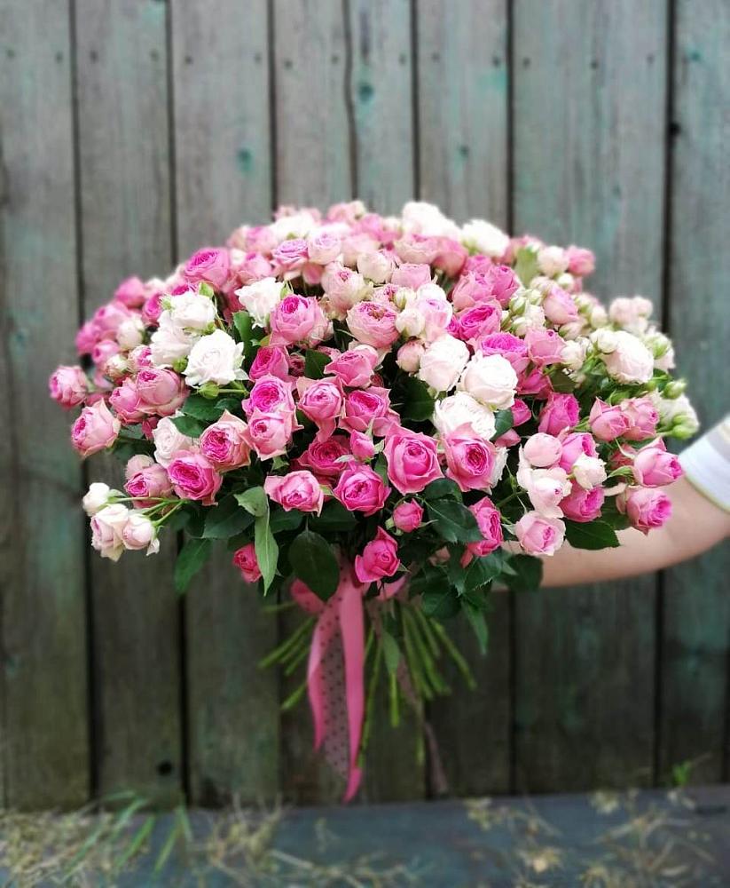 Букет Розовые кустовые розы Натали и Лав Лидия в Огаревка