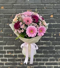 Букет цветов из:  Герберы и Хризантемы в Огаревка