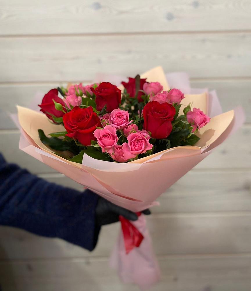 Букет цветов из: Розы в Огаревка